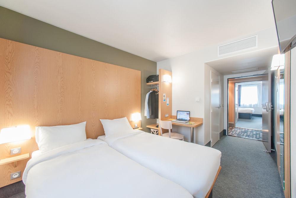 B&B Hotel Cannes La Bocca Plage Exteriör bild